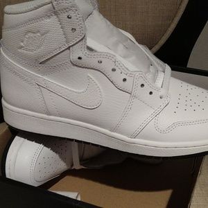 all white Jordans 1